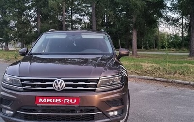 Volkswagen Tiguan II, 2018 год, 2 350 000 рублей, 1 фотография