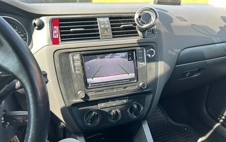 Volkswagen Jetta VI, 2015 год, 1 040 000 рублей, 5 фотография