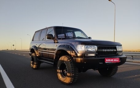 Toyota Land Cruiser 80 рестайлинг, 1993 год, 1 190 000 рублей, 1 фотография