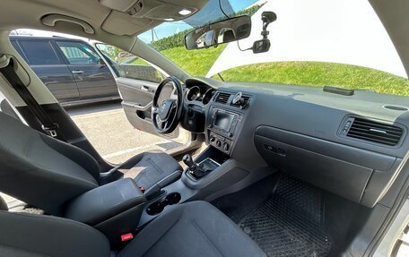 Volkswagen Jetta VI, 2015 год, 1 040 000 рублей, 21 фотография