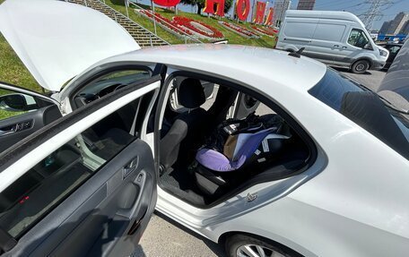 Volkswagen Jetta VI, 2015 год, 1 040 000 рублей, 34 фотография
