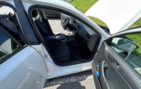 Volkswagen Jetta VI, 2015 год, 1 040 000 рублей, 38 фотография