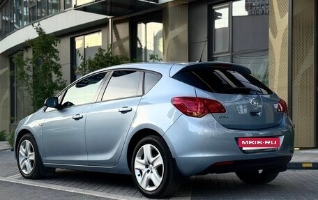 Opel Astra J, 2011 год, 695 000 рублей, 7 фотография