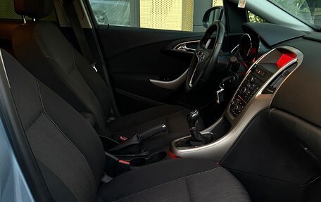 Opel Astra J, 2011 год, 695 000 рублей, 21 фотография