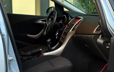 Opel Astra J, 2011 год, 695 000 рублей, 20 фотография