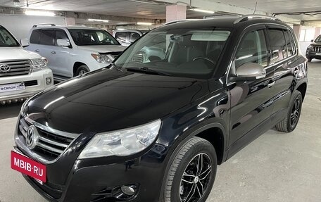 Volkswagen Tiguan I, 2010 год, 995 000 рублей, 2 фотография