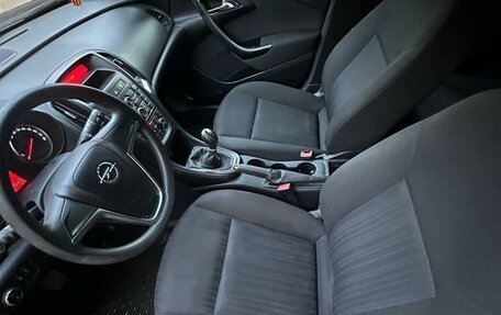 Opel Astra J, 2011 год, 530 000 рублей, 6 фотография