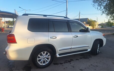 Toyota Land Cruiser 200, 2013 год, 3 550 000 рублей, 8 фотография