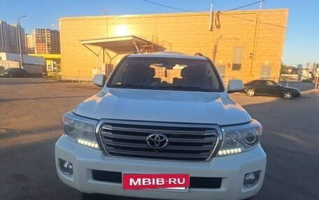 Toyota Land Cruiser 200, 2013 год, 3 550 000 рублей, 9 фотография