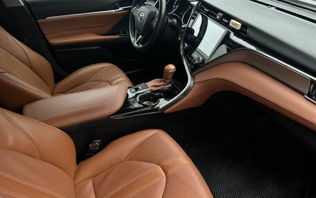 Toyota Camry, 2018 год, 2 520 000 рублей, 8 фотография