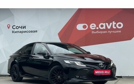 Toyota Camry, 2018 год, 2 520 000 рублей, 3 фотография