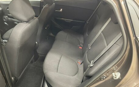 KIA Rio III рестайлинг, 2015 год, 894 284 рублей, 6 фотография