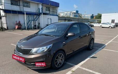 KIA Rio III рестайлинг, 2015 год, 894 284 рублей, 4 фотография