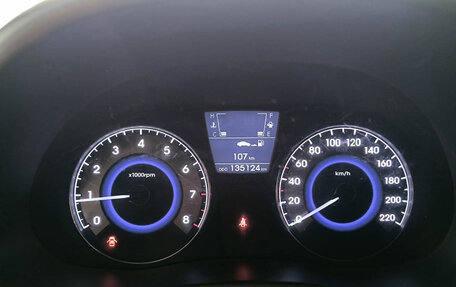 Hyundai Solaris II рестайлинг, 2014 год, 750 000 рублей, 13 фотография