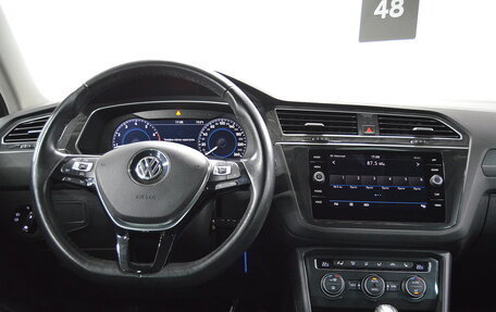 Volkswagen Tiguan II, 2017 год, 2 500 000 рублей, 11 фотография