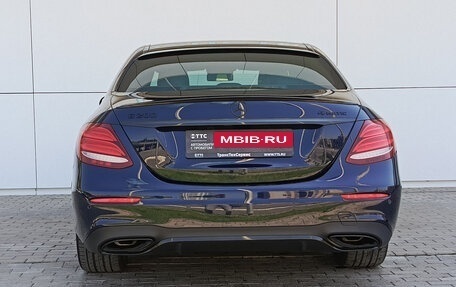 Mercedes-Benz E-Класс, 2016 год, 3 150 000 рублей, 10 фотография