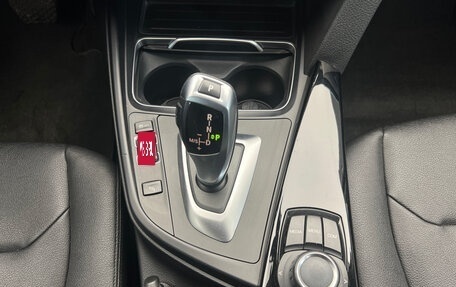 BMW 3 серия, 2018 год, 1 849 000 рублей, 18 фотография