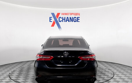 Toyota Camry, 2018 год, 2 533 000 рублей, 5 фотография