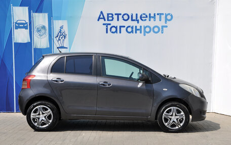 Toyota Yaris III рестайлинг, 2008 год, 799 000 рублей, 9 фотография