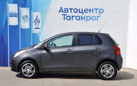 Toyota Yaris III рестайлинг, 2008 год, 799 000 рублей, 4 фотография