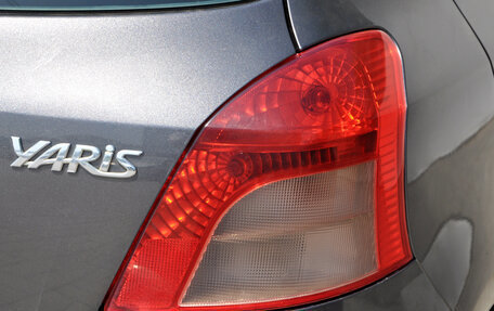 Toyota Yaris III рестайлинг, 2008 год, 799 000 рублей, 10 фотография