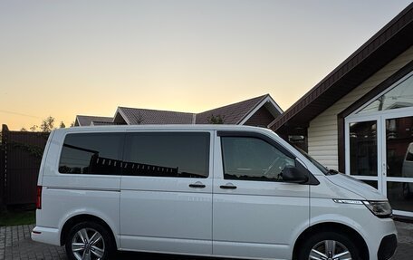 Volkswagen Multivan T6 рестайлинг, 2021 год, 5 850 000 рублей, 4 фотография