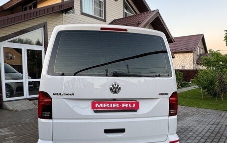 Volkswagen Multivan T6 рестайлинг, 2021 год, 5 850 000 рублей, 6 фотография