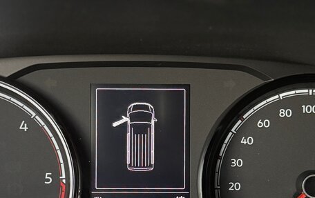 Volkswagen Multivan T6 рестайлинг, 2021 год, 5 850 000 рублей, 16 фотография