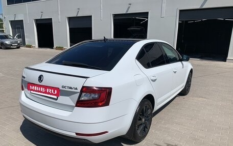Skoda Octavia, 2018 год, 1 900 000 рублей, 4 фотография
