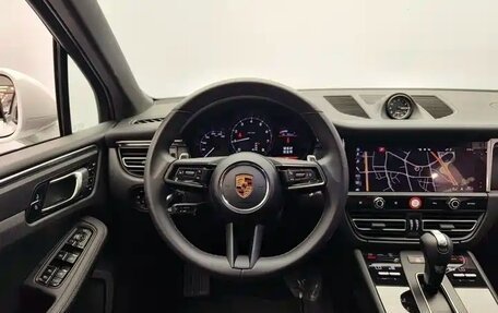 Porsche Macan I рестайлинг, 2022 год, 5 300 000 рублей, 8 фотография