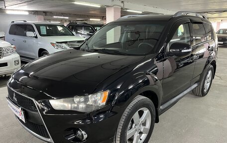 Mitsubishi Outlander III рестайлинг 3, 2010 год, 1 165 000 рублей, 2 фотография