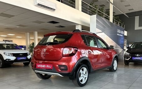 Renault Sandero II рестайлинг, 2016 год, 930 000 рублей, 2 фотография