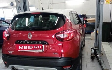 Renault Kaptur I рестайлинг, 2018 год, 1 570 000 рублей, 3 фотография