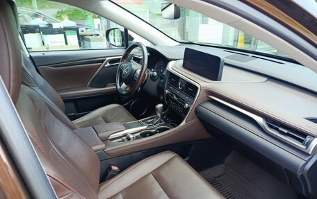 Lexus RX IV рестайлинг, 2021 год, 6 180 000 рублей, 13 фотография