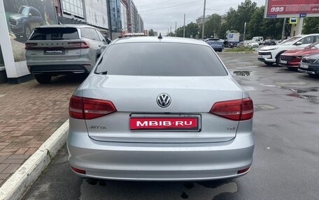 Volkswagen Jetta VI, 2015 год, 829 000 рублей, 5 фотография