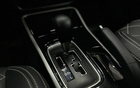 Mitsubishi Outlander III рестайлинг 3, 2022 год, 2 400 000 рублей, 7 фотография