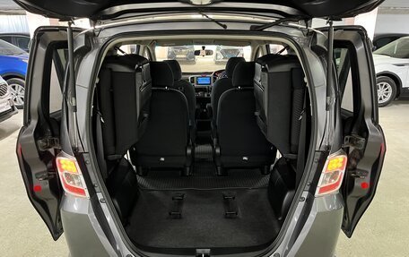 Honda Freed I, 2013 год, 1 177 000 рублей, 22 фотография