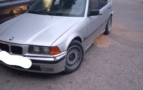 BMW 3 серия, 1993 год, 200 000 рублей, 2 фотография