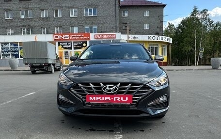 Hyundai i30 III, 2022 год, 1 980 000 рублей, 2 фотография
