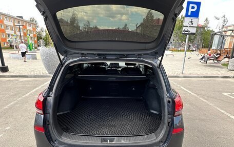 Hyundai i30 III, 2022 год, 1 980 000 рублей, 12 фотография