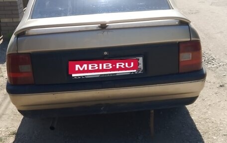 Opel Vectra A, 1990 год, 85 000 рублей, 2 фотография