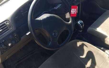 Opel Vectra A, 1990 год, 85 000 рублей, 3 фотография