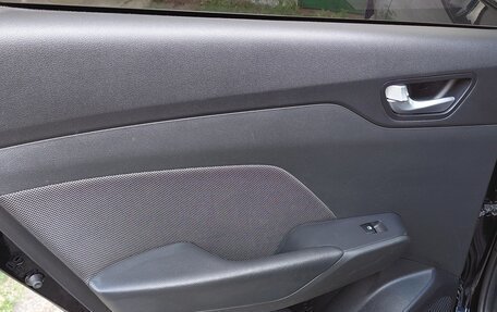 Hyundai Solaris II рестайлинг, 2017 год, 1 290 000 рублей, 15 фотография