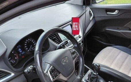 Hyundai Solaris II рестайлинг, 2017 год, 1 290 000 рублей, 13 фотография