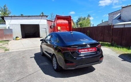 Hyundai Solaris II рестайлинг, 2017 год, 1 290 000 рублей, 8 фотография