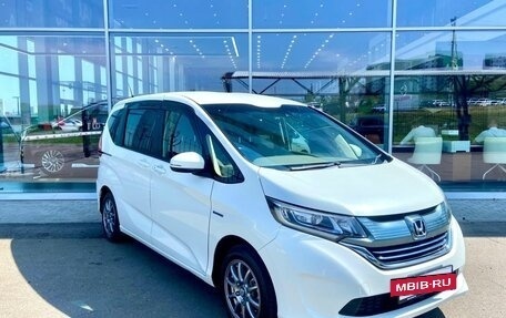 Honda Freed II, 2018 год, 1 399 000 рублей, 2 фотография