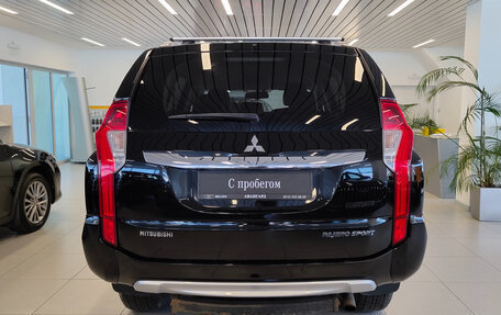 Mitsubishi Pajero Sport III рестайлинг, 2020 год, 2 795 000 рублей, 4 фотография