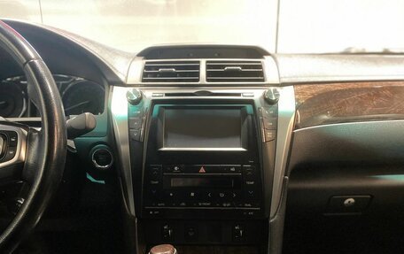 Toyota Camry, 2015 год, 1 800 000 рублей, 17 фотография