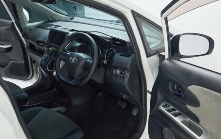Toyota Wish II, 2011 год, 1 285 000 рублей, 8 фотография