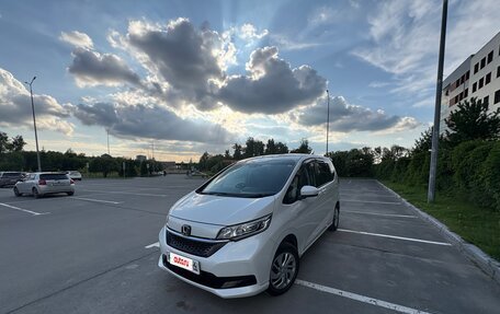 Honda Freed II, 2020 год, 1 750 000 рублей, 3 фотография